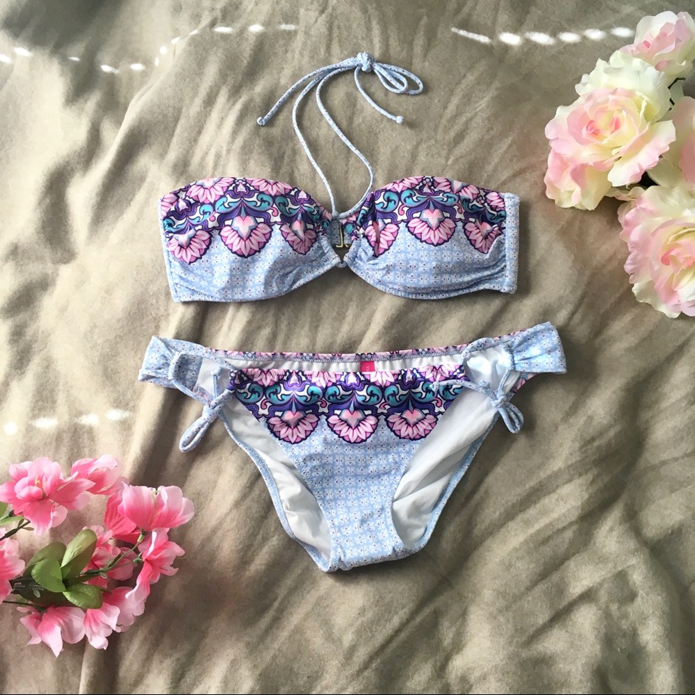 NWOT Victoria’s Secret Bandeau Bikini Set